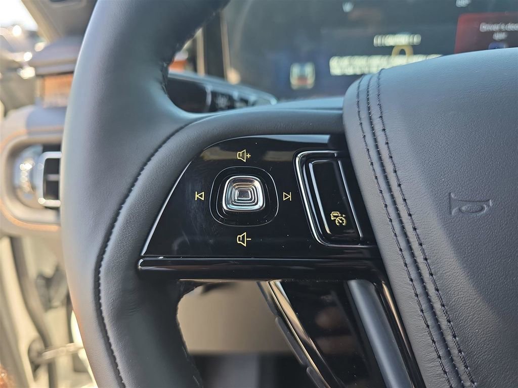 New 2025 Lincoln Aviator Black Label image 25