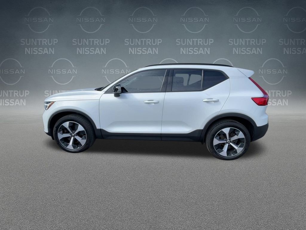 Used 2023 Volvo XC40 B5 Plus w/ Protection Package Premier image 64