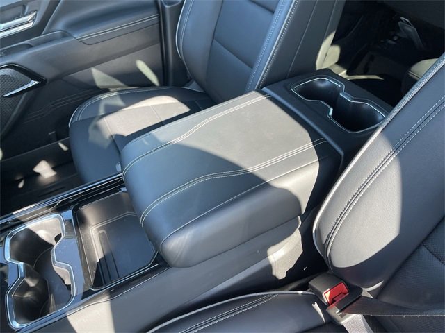 New 2025 Chevrolet Silverado EV LT image 19