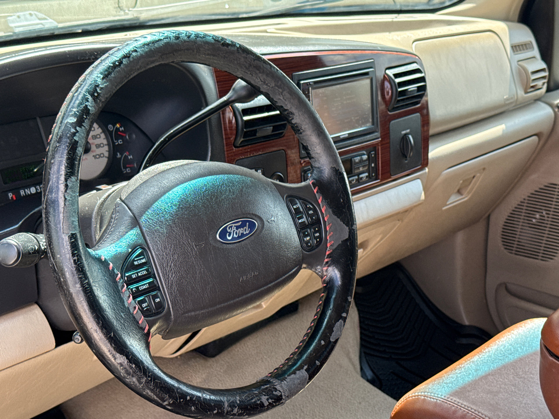 Used 2007 Ford F350 Lariat AWD/4WD image 19