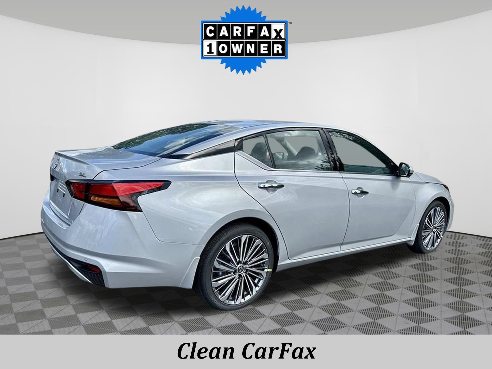 Certified 2025 Nissan Altima 2.5 SL FWD image 4