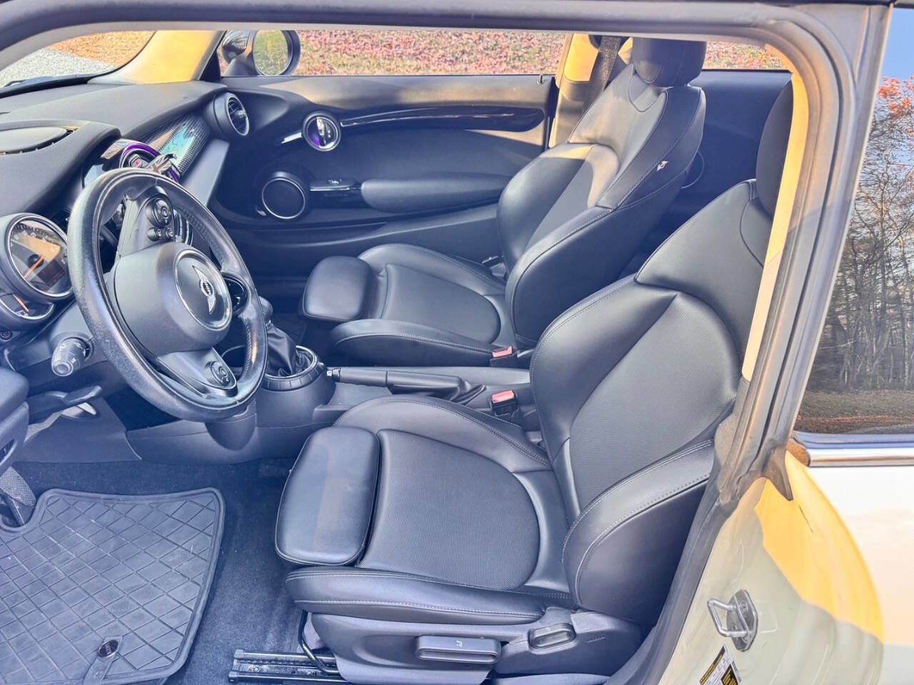 Used 2015 MINI Cooper S image 10