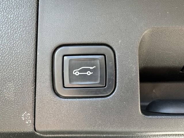 Used 2022 Cadillac XT5 Premium Luxury w/ Technology Package image 12