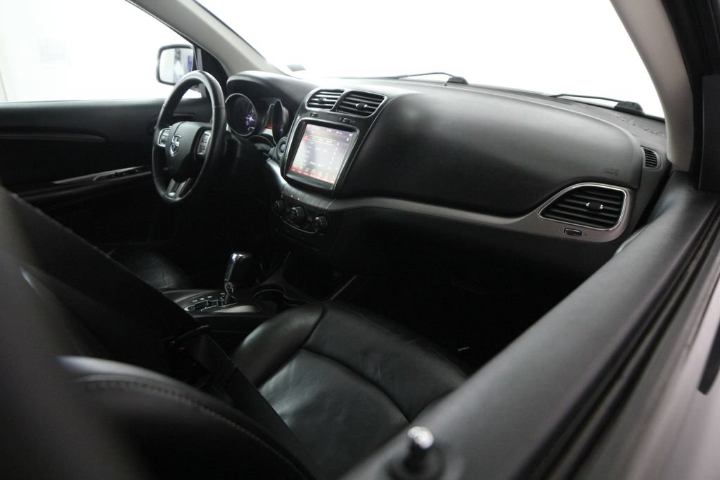 Used 2018 Dodge Journey Crossroad w/ Nav & Sun Group AWD/4WD image 57