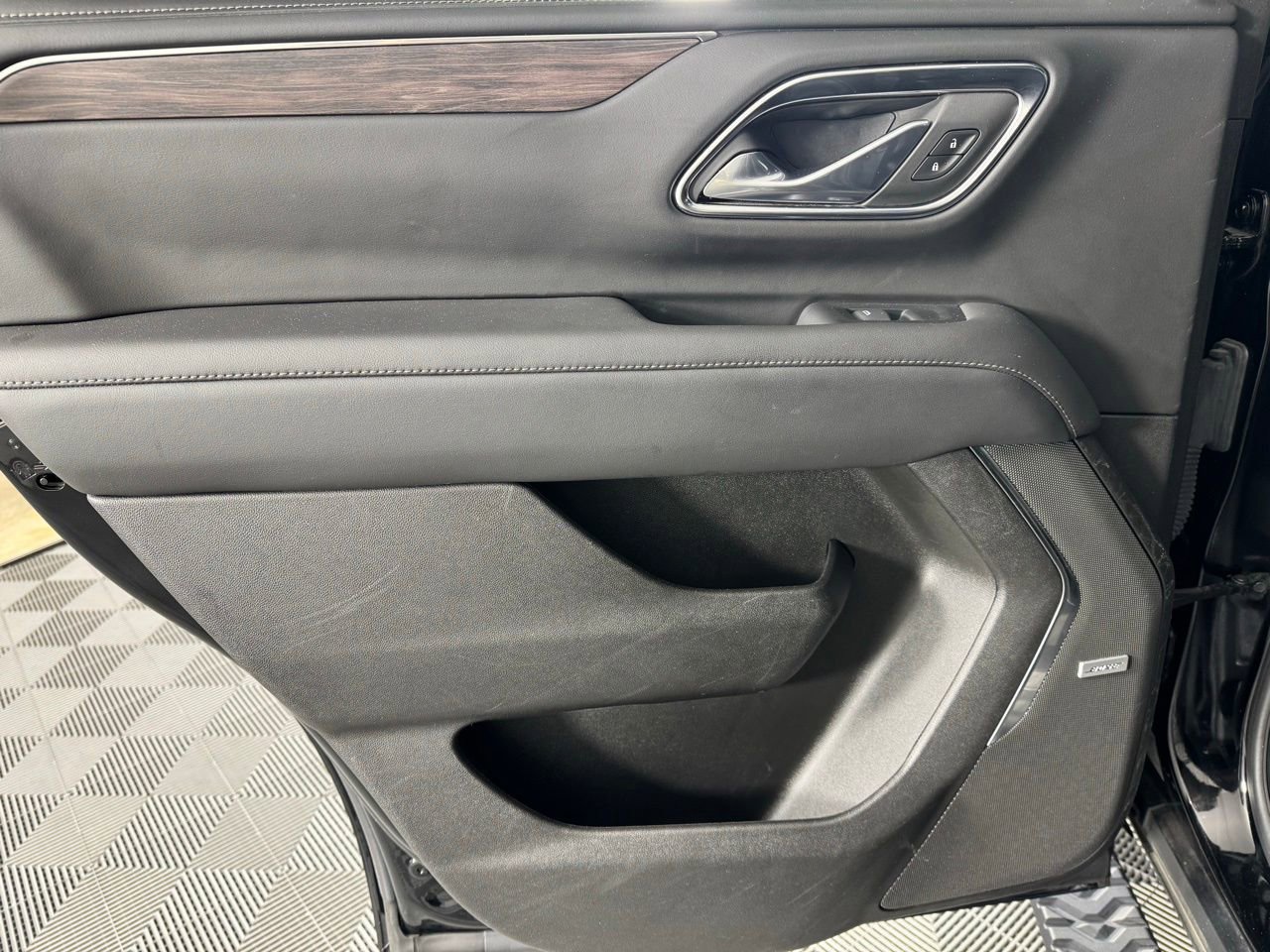 Used 2023 Chevrolet Tahoe Z71 w/ Luxury Package image 24