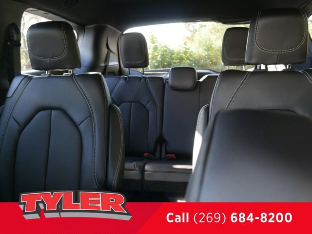 New 2026 Chrysler Pacifica Select FWD image 37