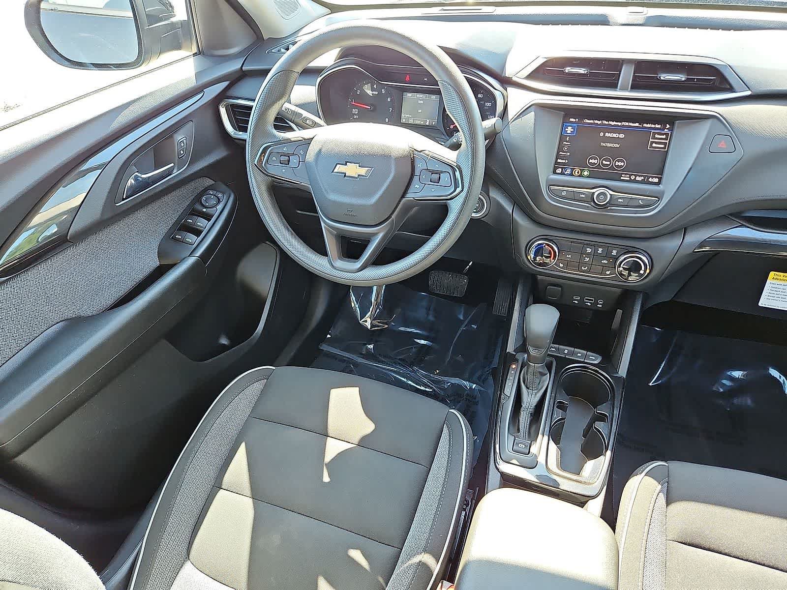Certified 2022 Chevrolet TrailBlazer LT w/ Driver Confidence Package AWD/4WD image 10