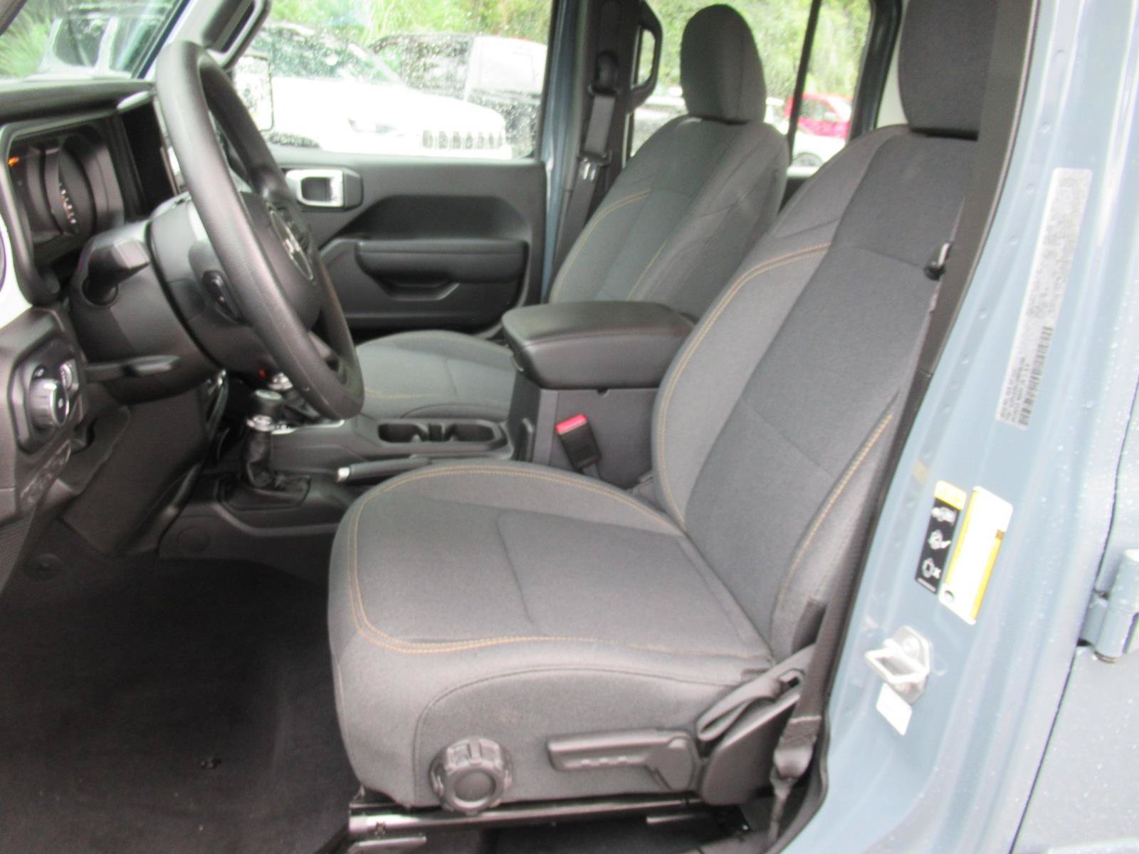 Certified 2025 Jeep Wrangler Unlimited Sport AWD/4WD image 19