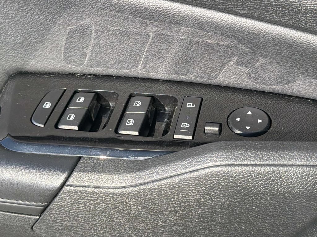 Used 2023 Kia Sportage EX FWD image 25