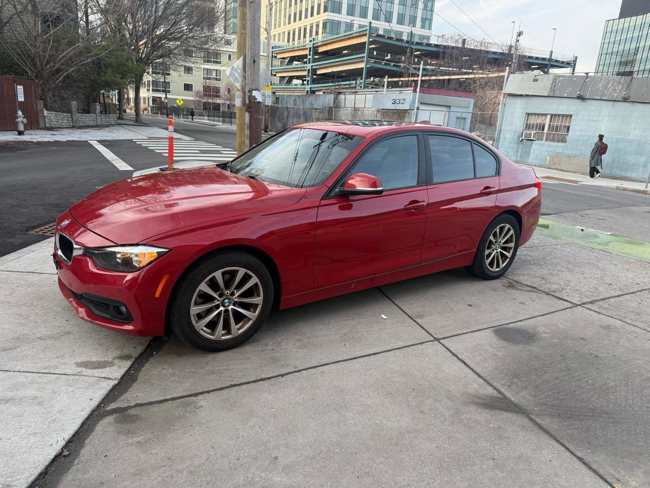 Used 2016 BMW 320i Sedan RWD image 2