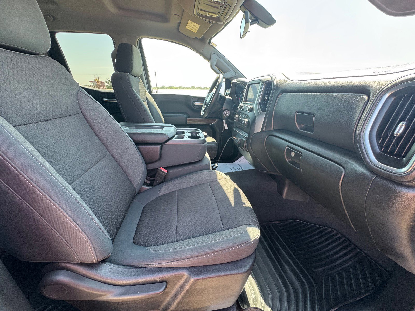 Used 2019 Chevrolet Silverado 1500 LT w/ Trailering Package image 17