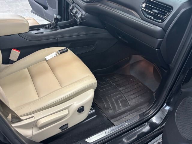 Used 2022 Dodge Durango GT image 37