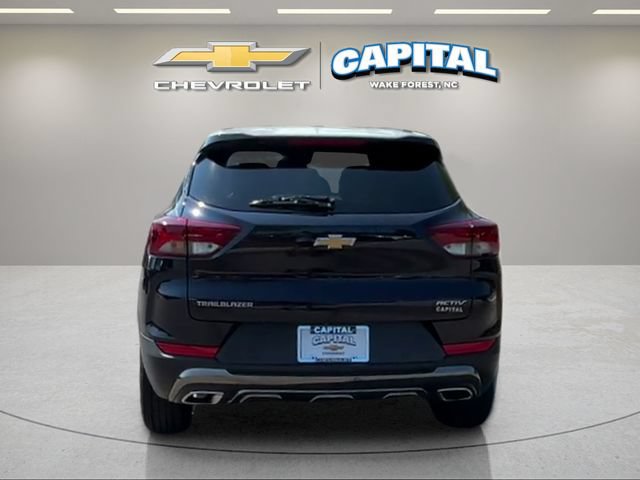 Used 2021 Chevrolet TrailBlazer ACTIV w/ Driver Confidence Package FWD image 4