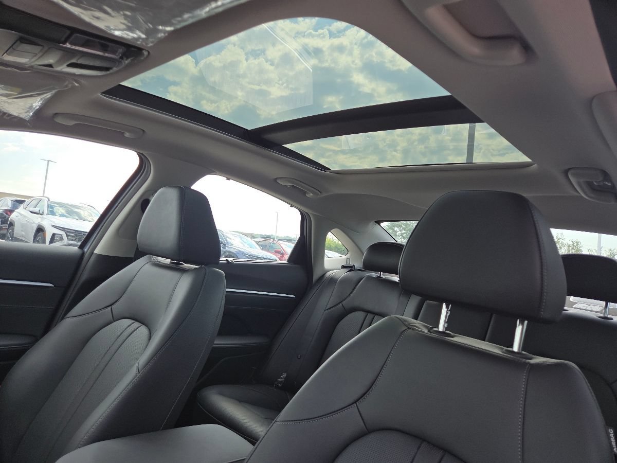 New 2026 Hyundai Sonata Limited FWD image 4