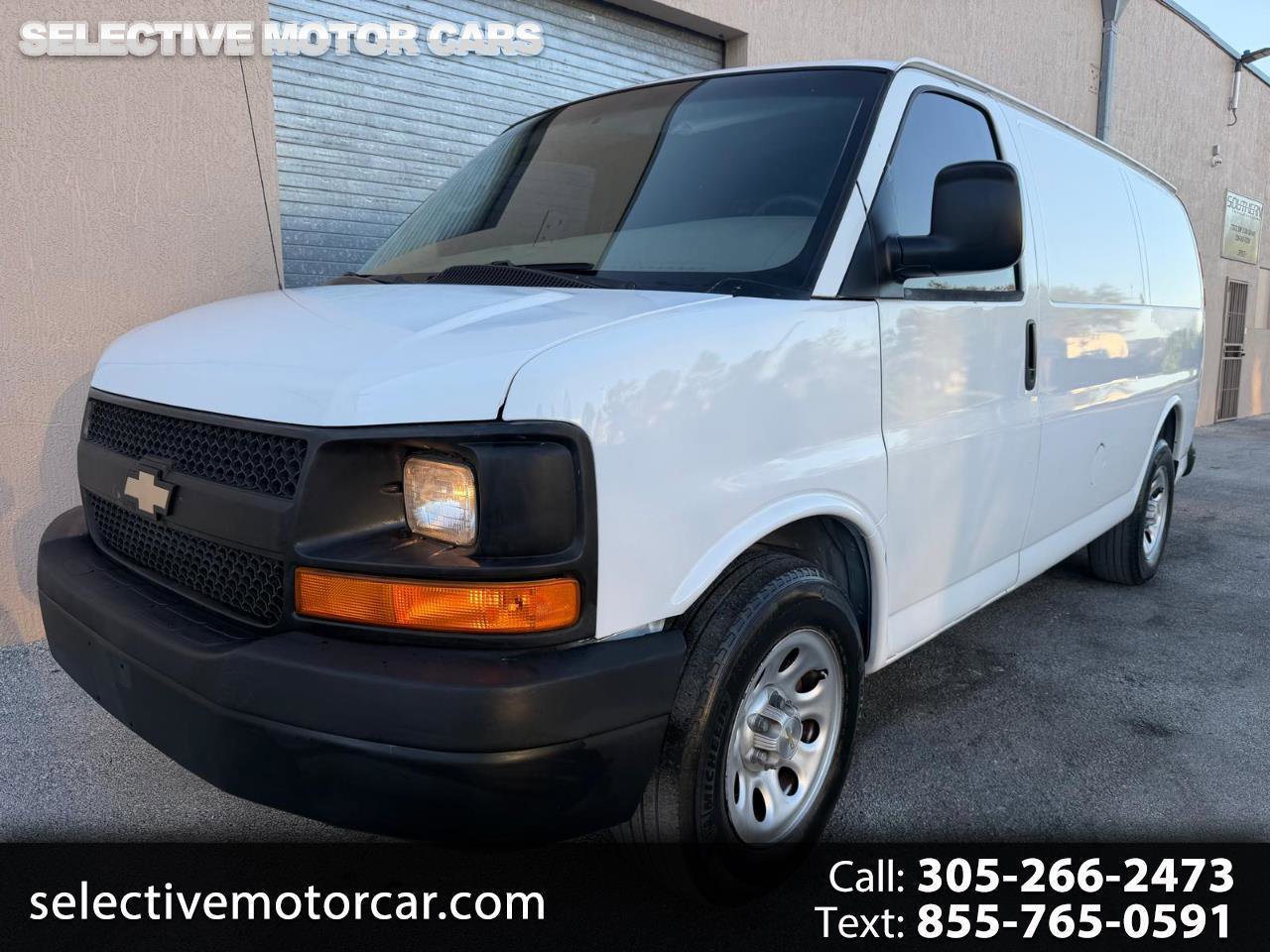 Used 2011 Chevrolet Express 1500 image 1