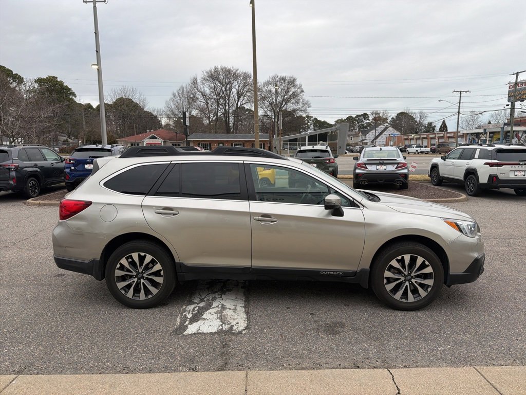 Used 2017 Subaru Outback 2.5i Limited image 6