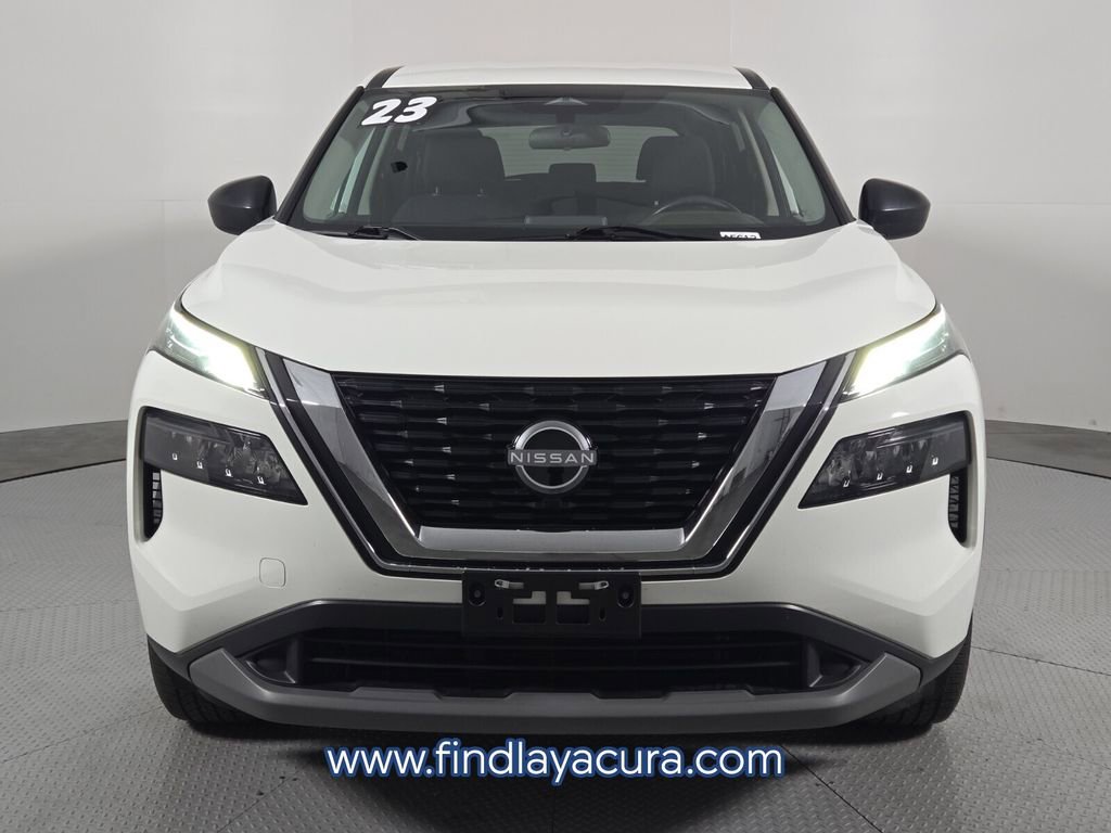 Used 2023 Nissan Rogue S image 9