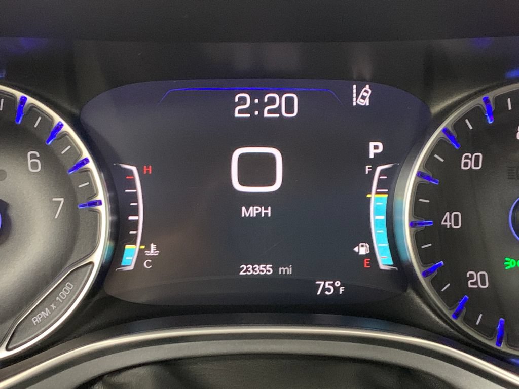 Used 2025 Chrysler Pacifica Limited FWD image 34