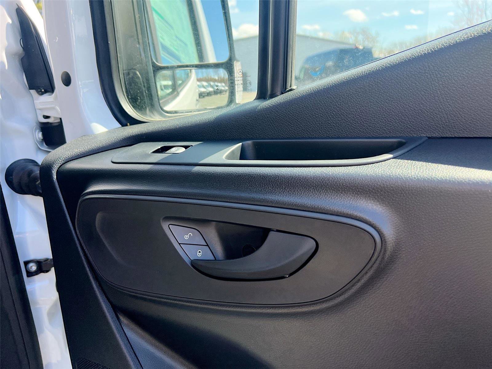 New 2025 Mercedes-Benz Sprinter 2500 image 25