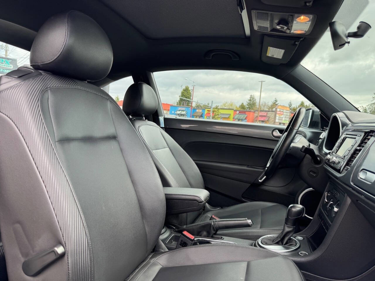 Used 2012 Volkswagen Beetle 2.5 image 17