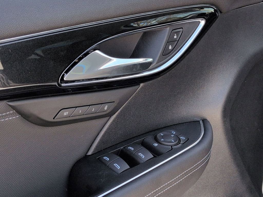 Used 2025 Buick Envision Preferred image 14