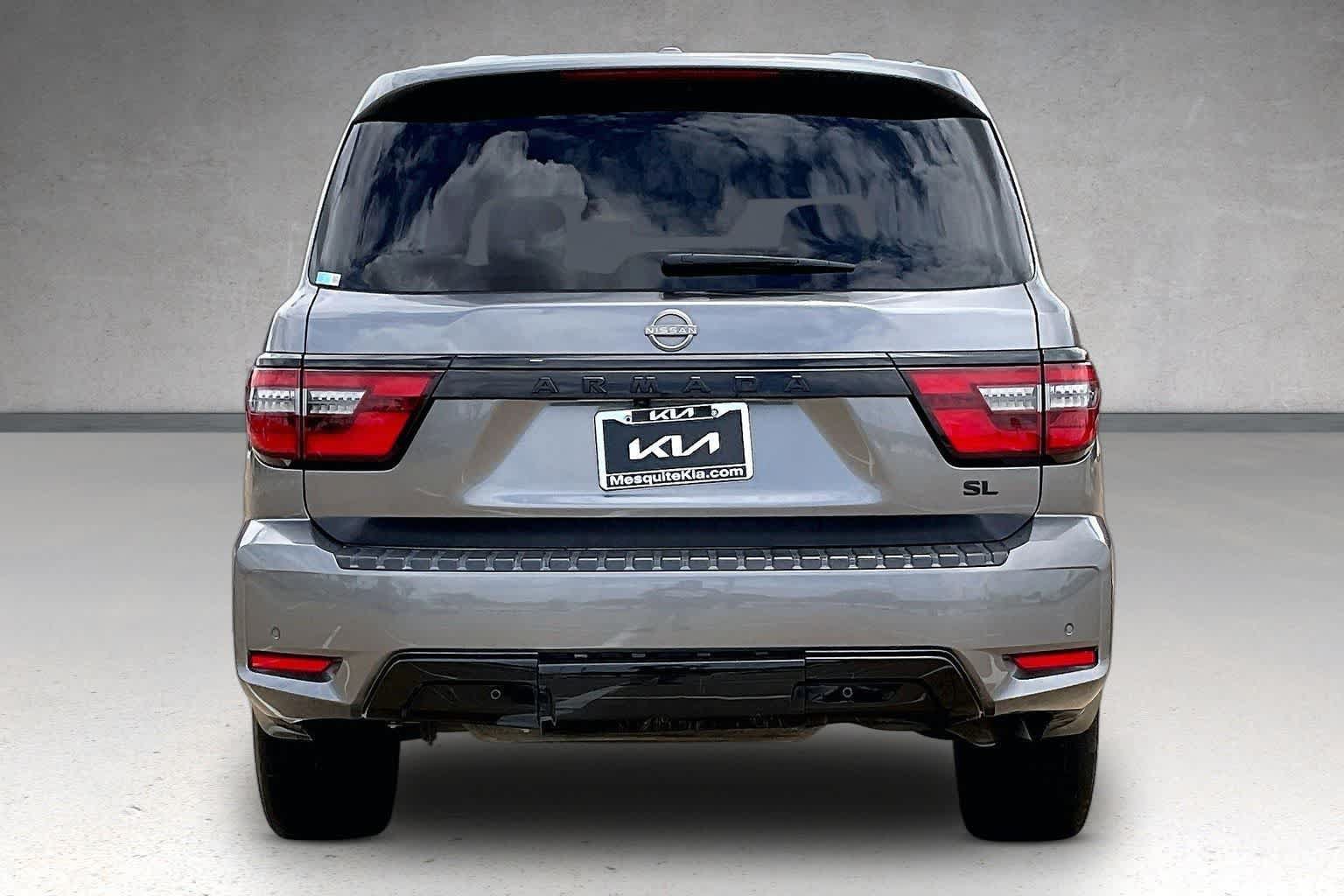 Used 2023 Nissan Armada SL w/ Midnight Edition Package AWD/4WD image 5