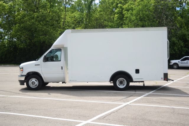 New 2026 Ford E-350 and Econoline 350 Super Duty w/ Power Equipment Group RWD image 17
