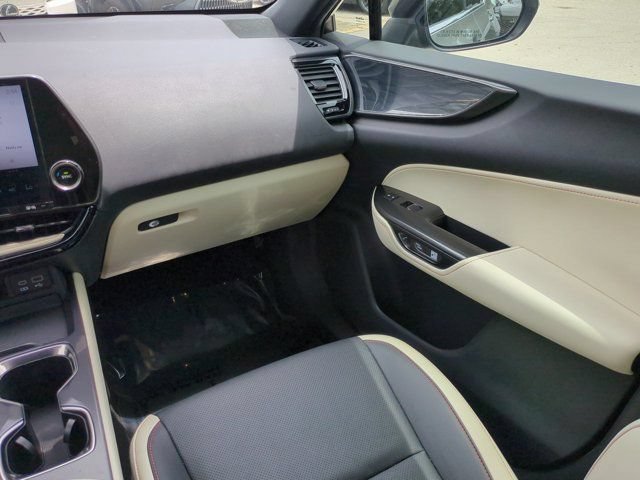 Certified 2024 Lexus NX 250 FWD w/ Towing Package (2000 Lbs) image 15
