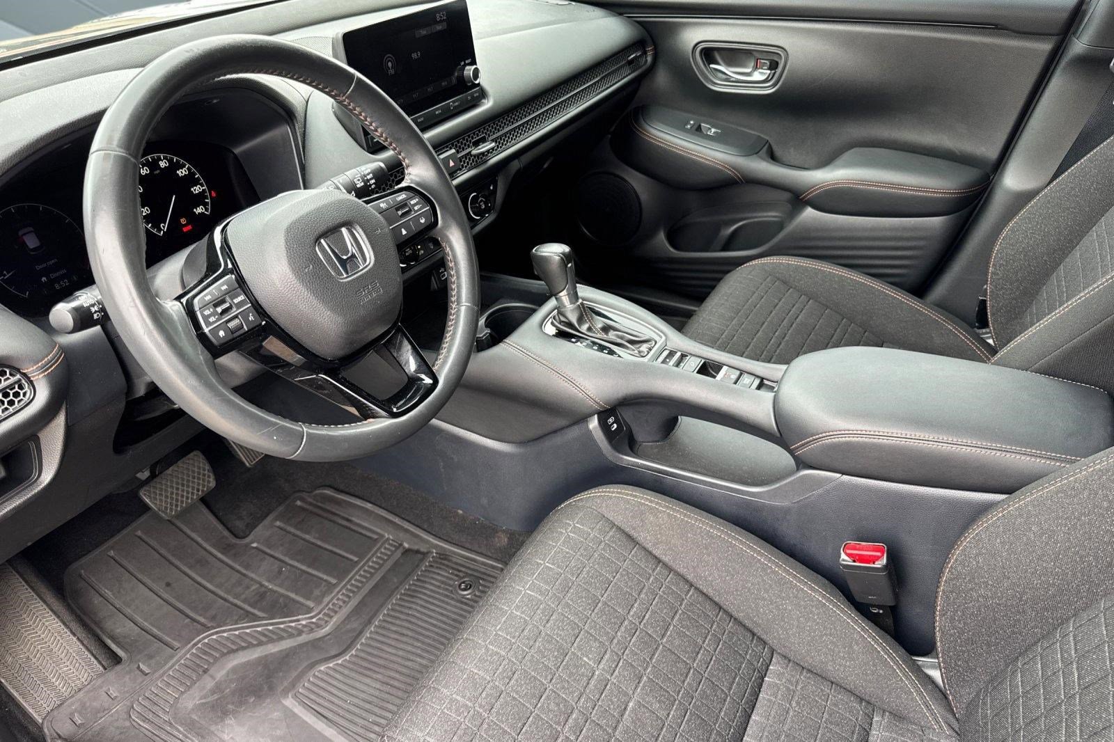 Certified 2024 Honda HR-V Sport image 4