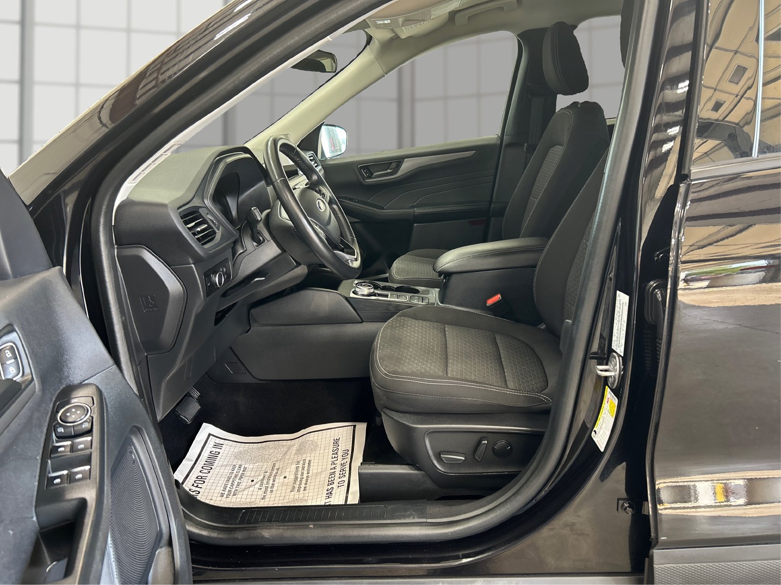 Used 2023 Ford Escape Active FWD image 9