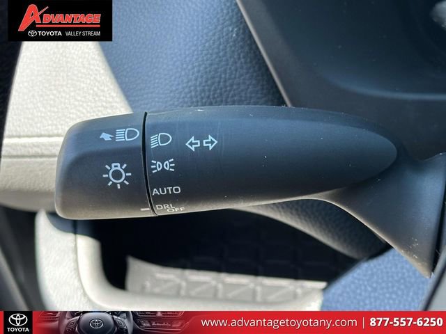 Used 2024 Toyota RAV4 XLE AWD/4WD image 26