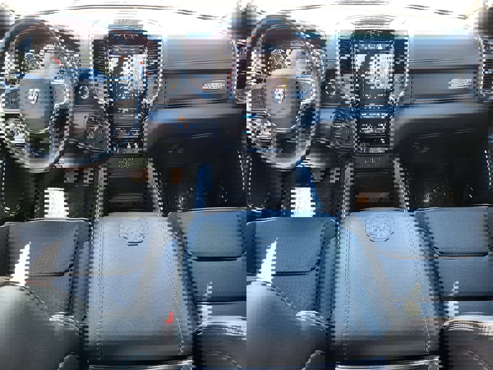 Used 2024 RAM 1500 Laramie image 26