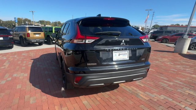 Used 2023 Mitsubishi Eclipse Cross LE AWD/4WD image 9