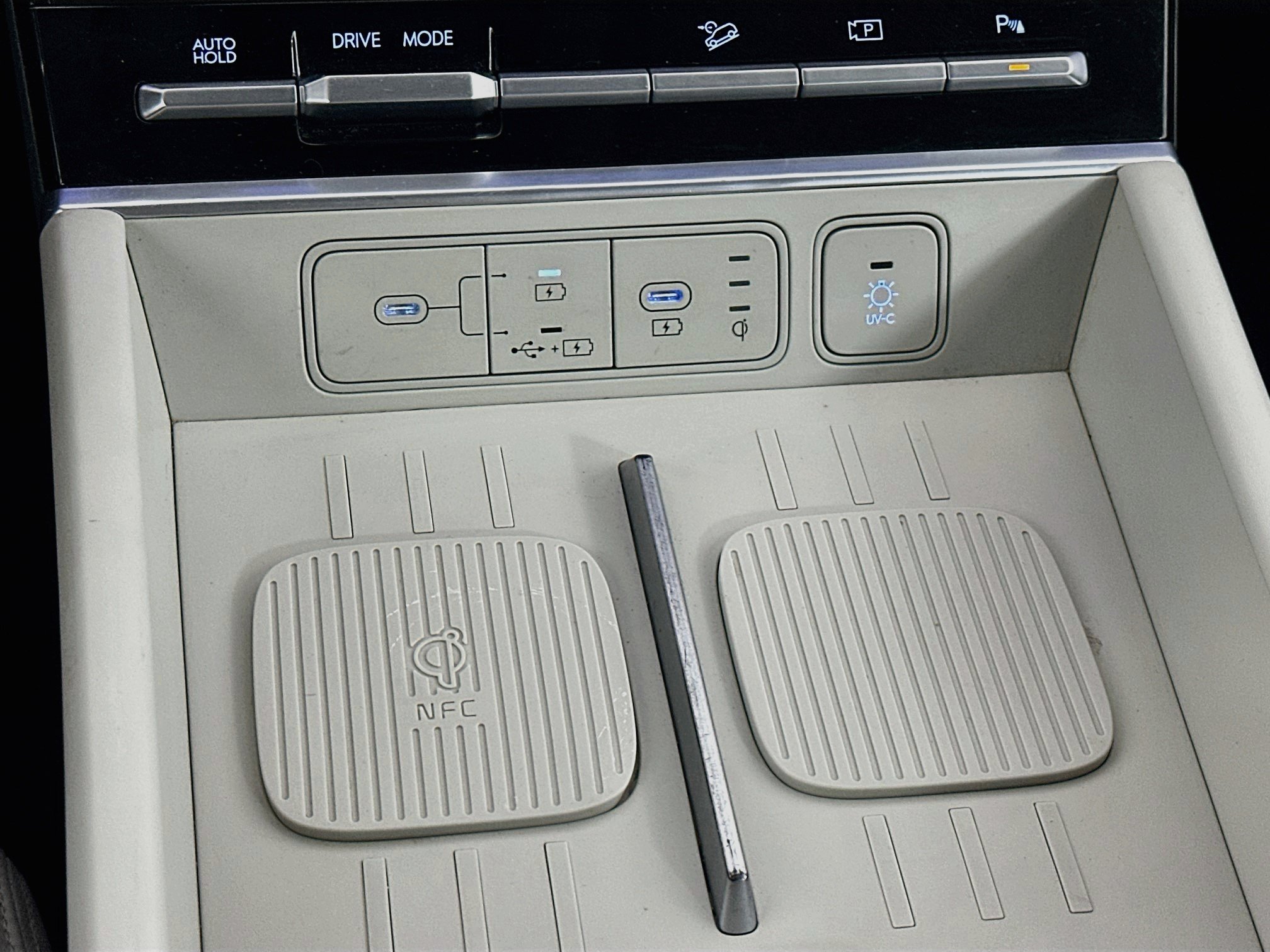 Used 2025 Hyundai Santa Fe Limited FWD image 26