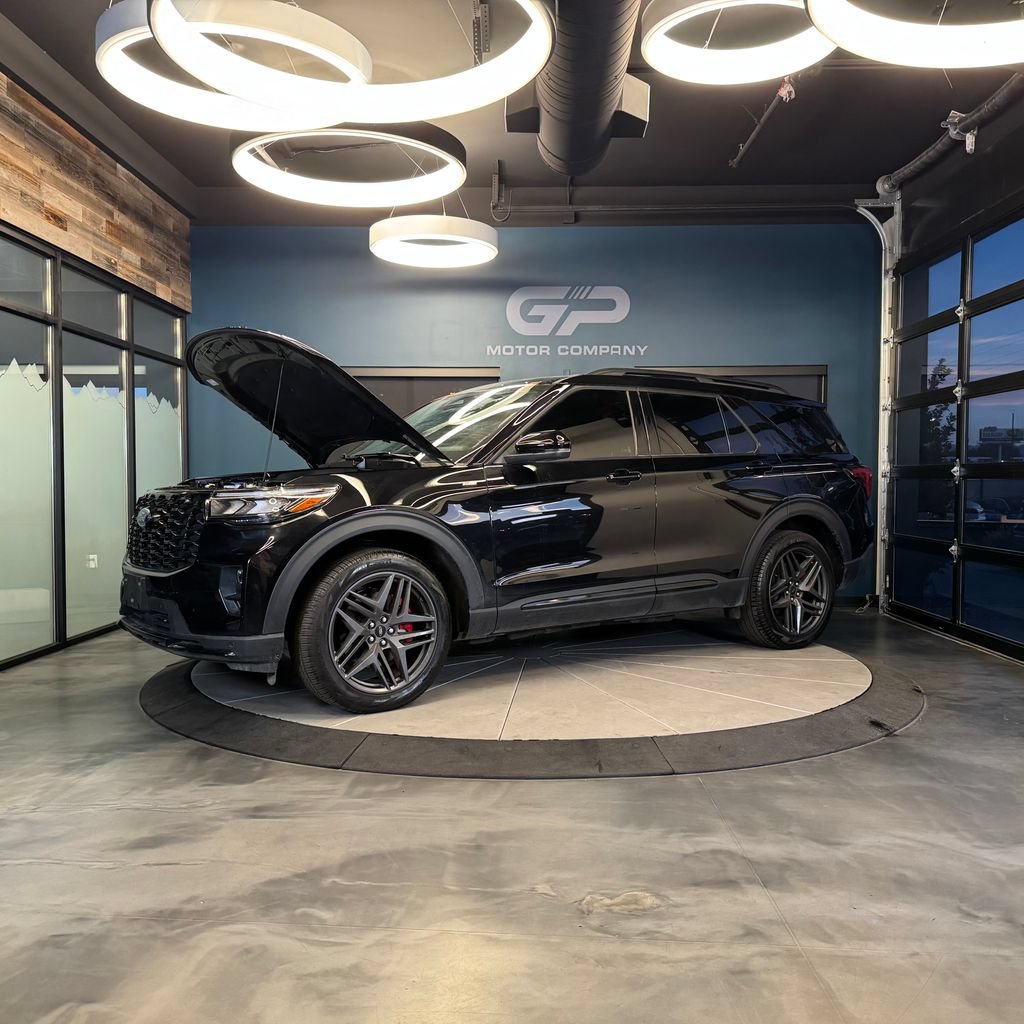 Used 2025 Ford Explorer ST-Line w/ Premium Package AWD/4WD image 26