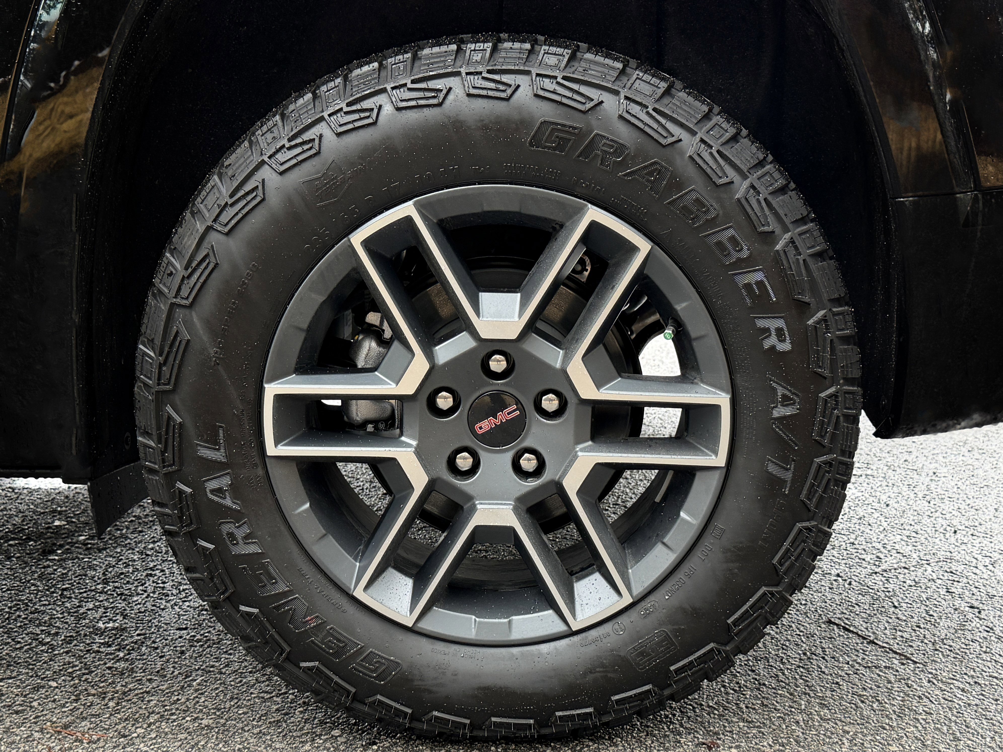 New 2026 GMC Terrain AT4 w/ Technology Package II AWD/4WD image 12