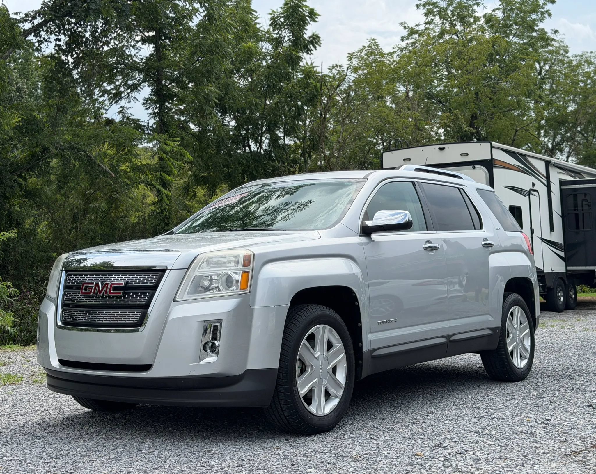 Used 2011 GMC Terrain SLT FWD image 3