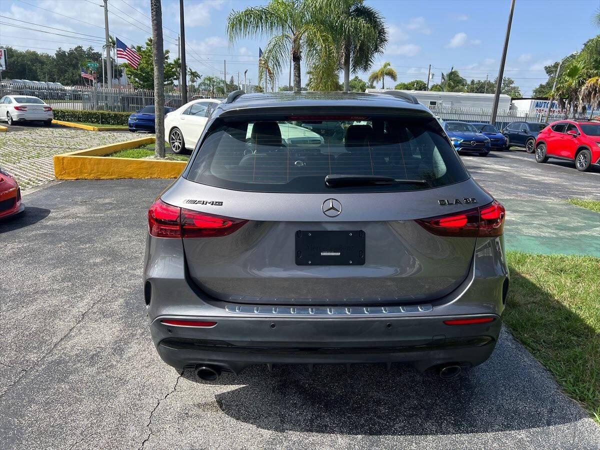 Used 2025 Mercedes-Benz GLA 35 AMG 4MATIC image 6