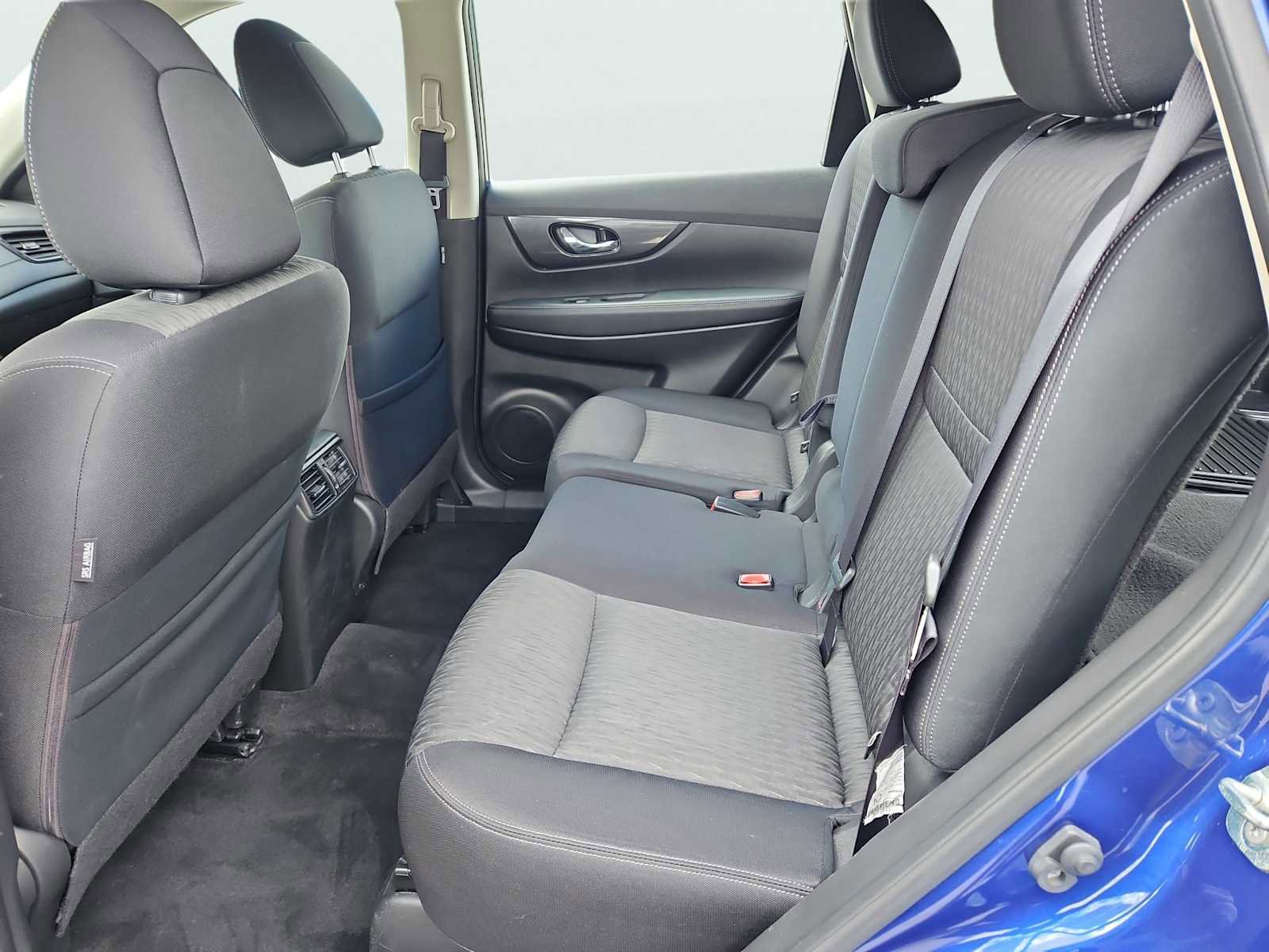 Used 2018 Nissan Rogue S AWD/4WD image 26