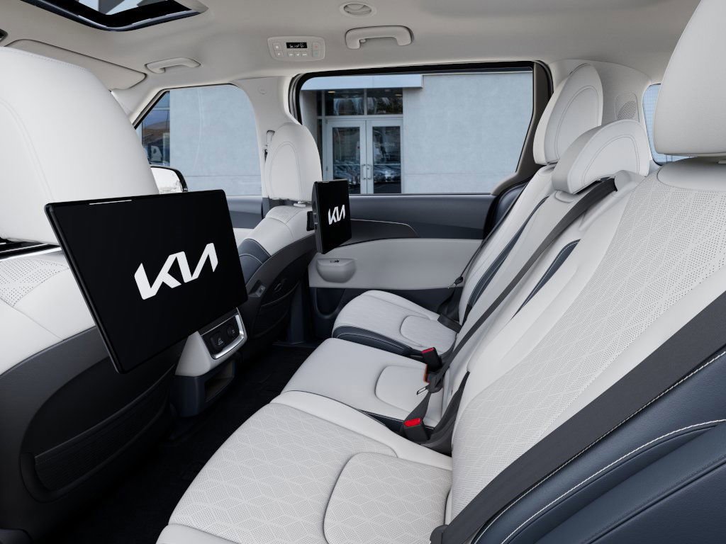 New 2025 Kia Carnival SX image 18