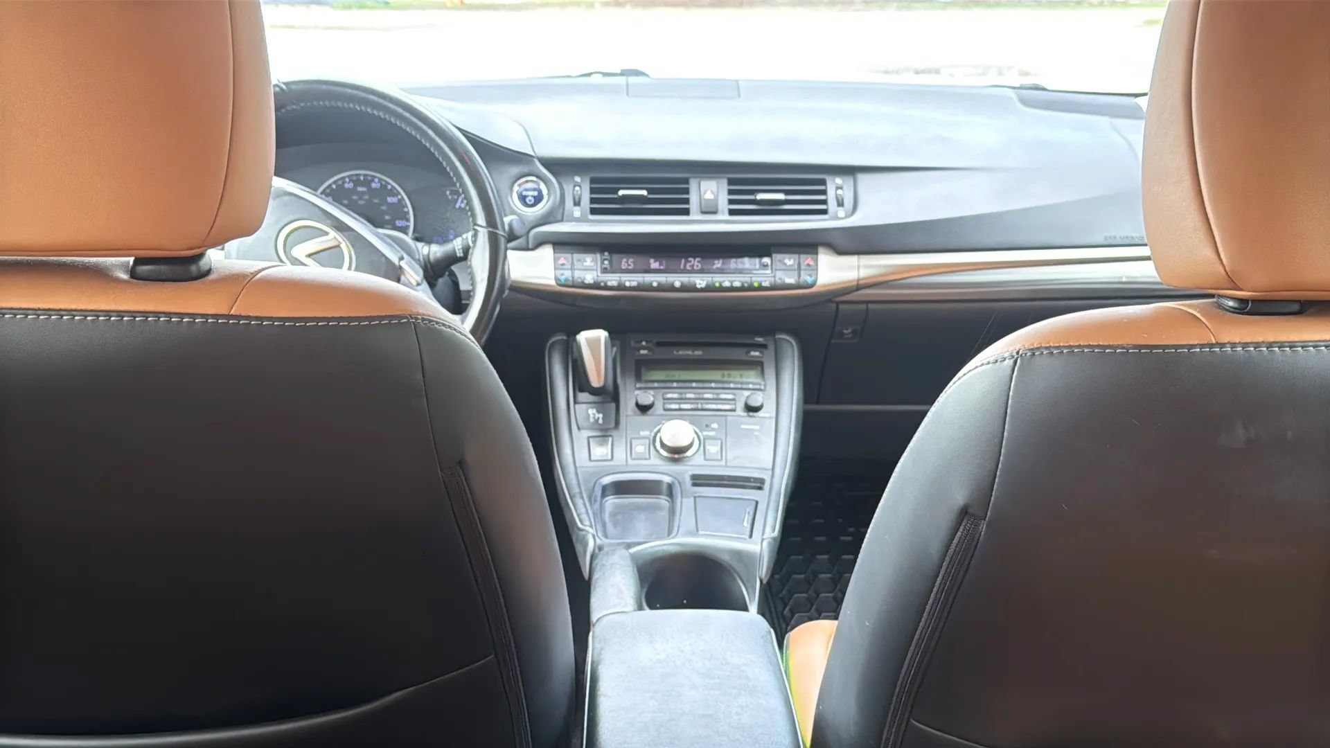 Used 2016 Lexus CT 200h FWD image 26