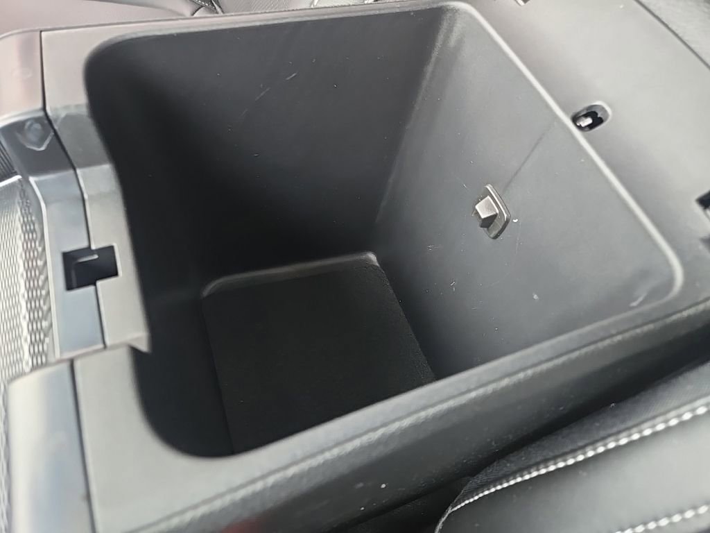 Used 2025 Jeep Grand Cherokee L Limited w/ Luxury Tech Group II image 62