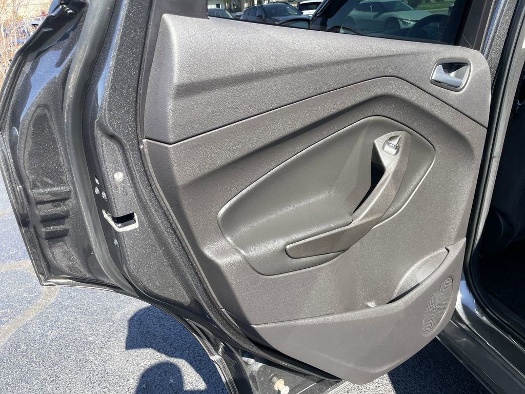 Used 2015 Ford Escape SE image 21
