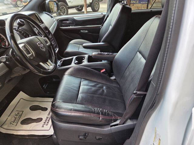 Used 2020 Dodge Grand Caravan GT FWD image 21