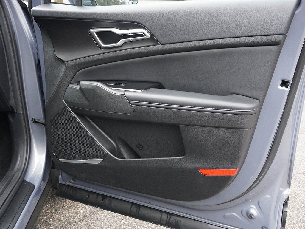 Used 2023 Kia Sportage EX image 21