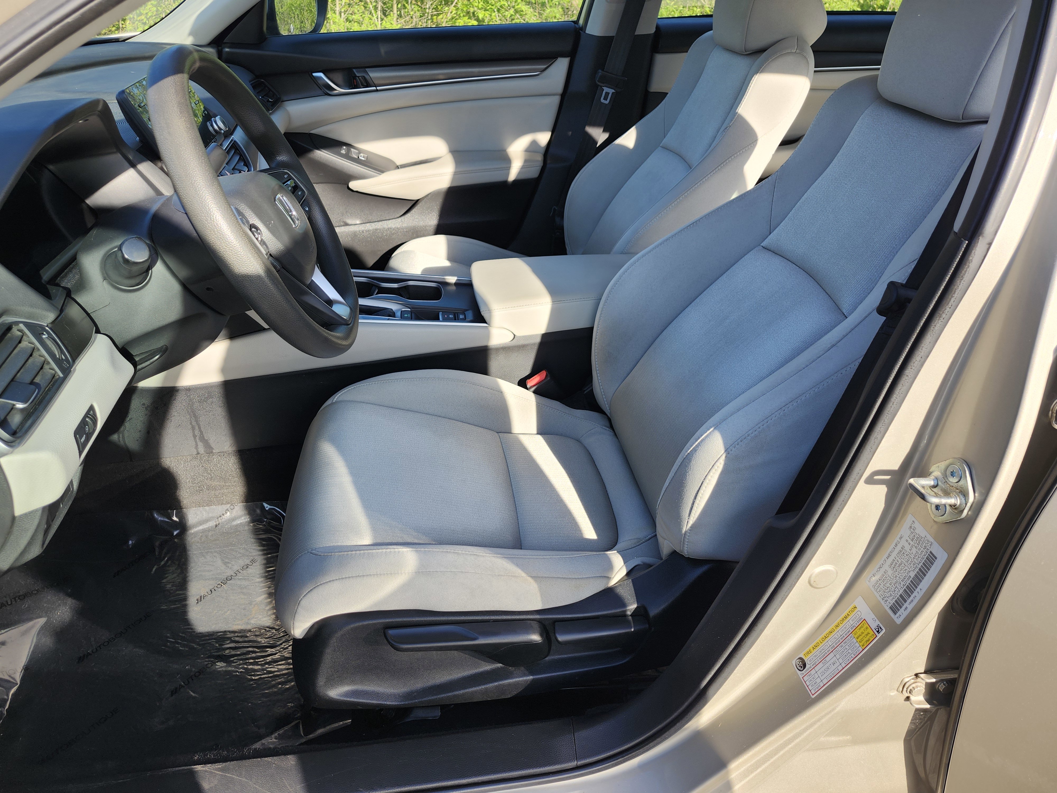Used 2018 Honda Accord LX image 21