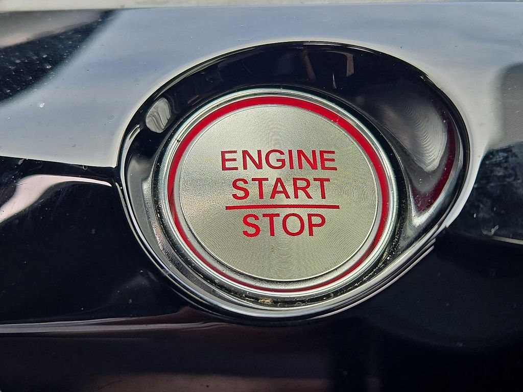 Used 2023 Acura MDX SH-AWD image 23