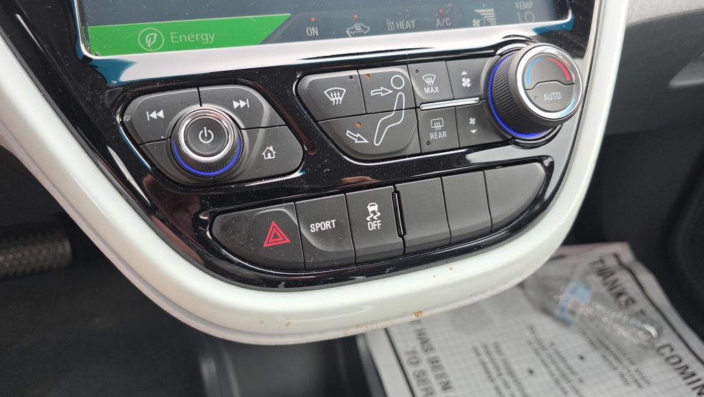 Used 2020 Chevrolet Bolt LT FWD image 19
