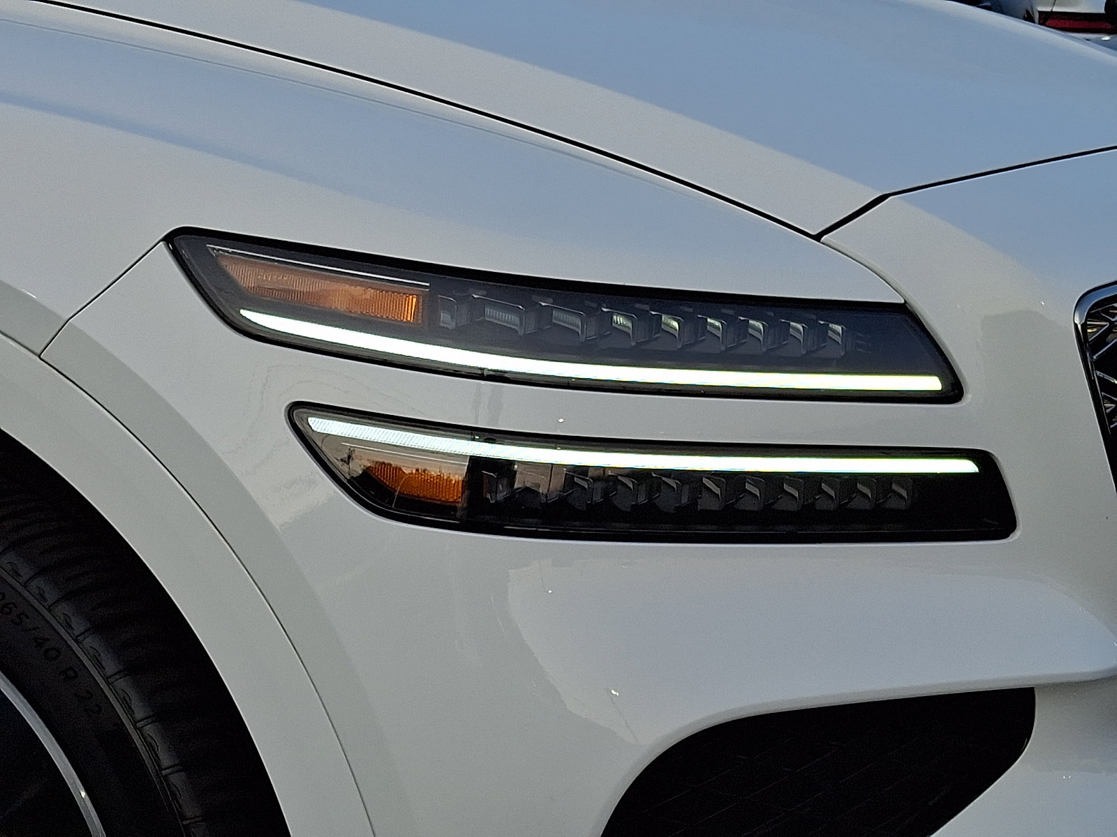 Certified 2025 Genesis GV80 3.5T Prestige AWD/4WD image 9