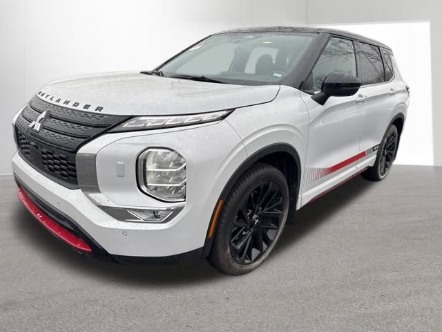 Used 2024 Mitsubishi Outlander SE